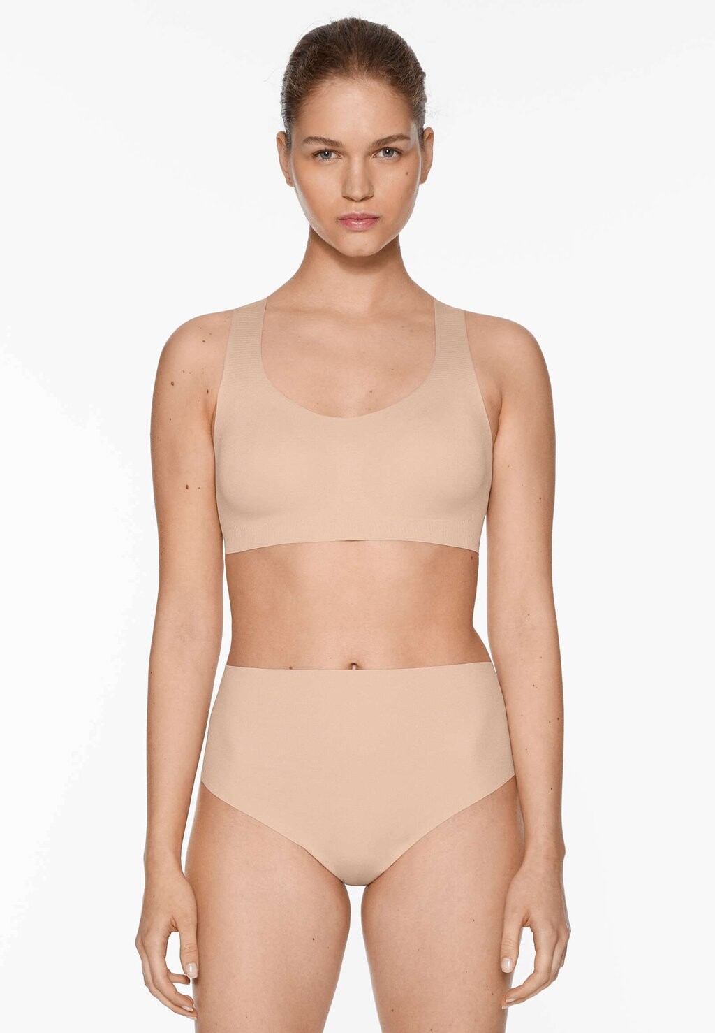 

Бюстье INVISIBLE LASER-CUT CROSSOVER BACK OYSHO, лосось