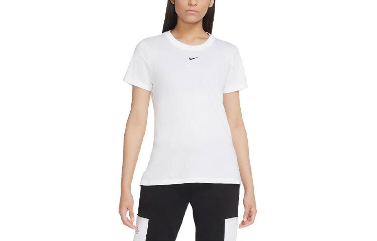 

Футболка женская белая Nike