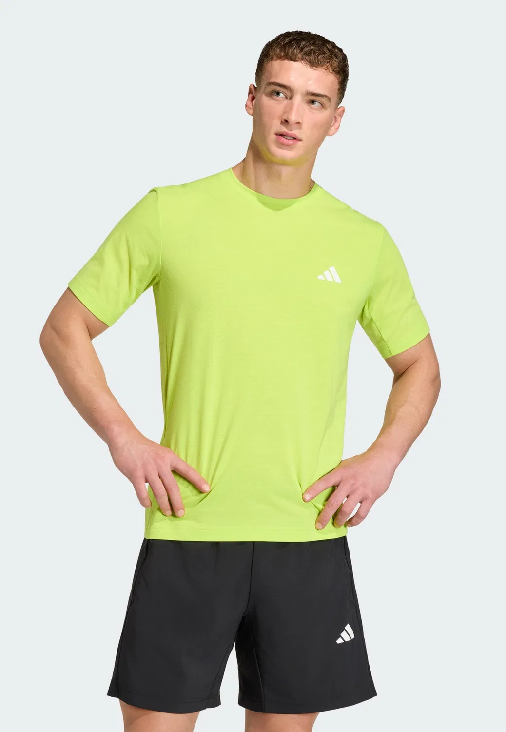 Спортивная футболка Adidas Performance неоново-желтого цвета — фото 2