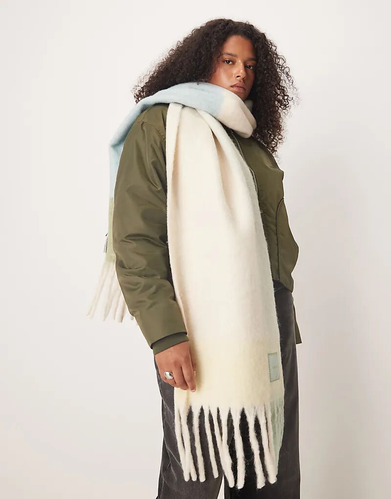 

Клетчатый шарф Calvin Klein с начесом в ярко-желтом цвете