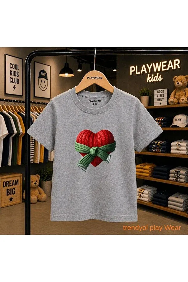 Детская футболка с принтом Scarfed Wrapped Heart Playwear, Gray