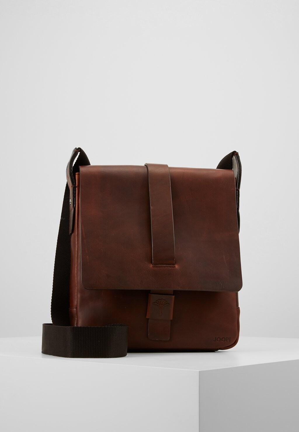 

Сумка через плечо JOOP!, цвет darkbrown