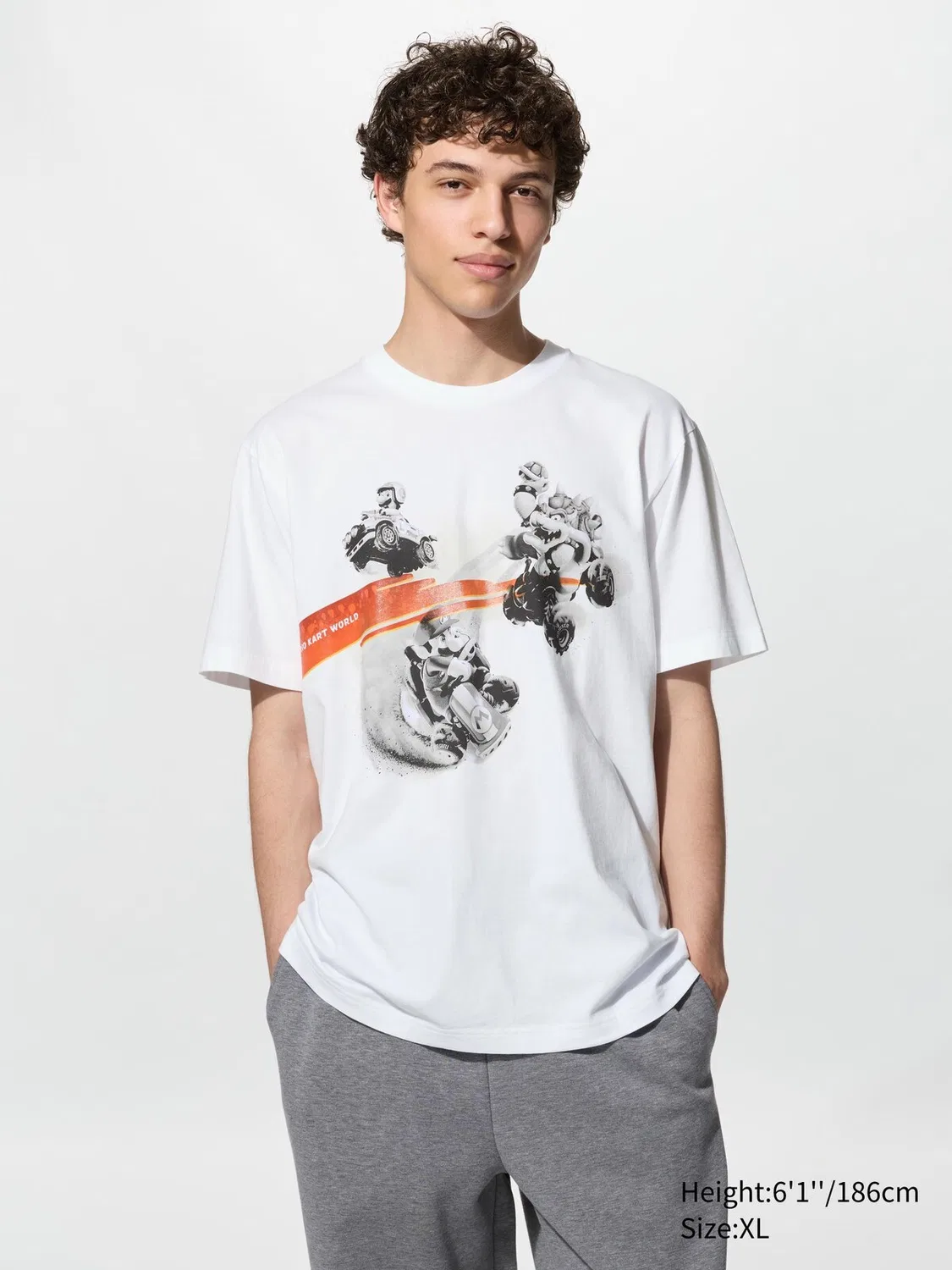 Футболка Uniqlo UT с графическим принтом Mario Kart World, белый