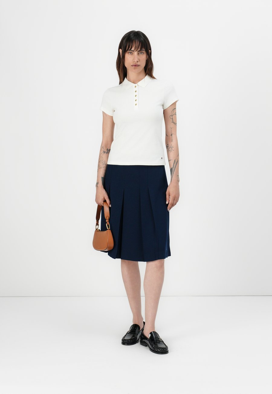 Поло Tommy Hilfiger GOLD BUTTON SLIM POLO, Ivory Silk/Off-White — фото 2