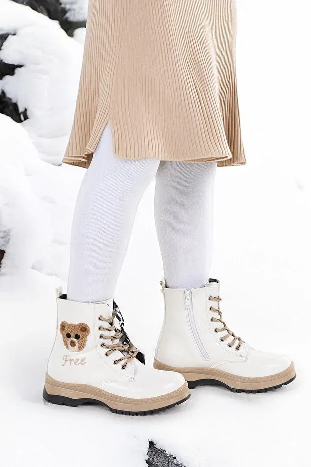 Детские ботинки для девочек на плоской подошве 625 wrinkled skin Kiko Kids, White