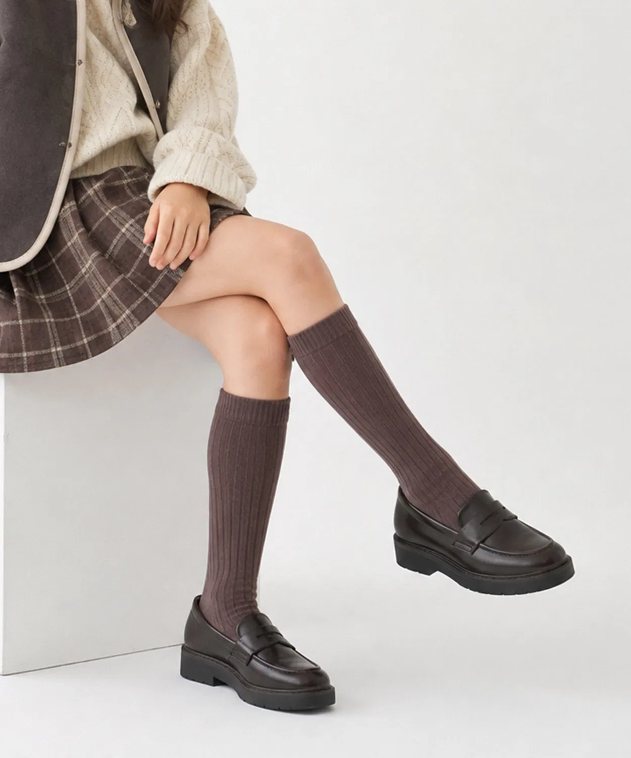 Детские носки с длинным голенищем, модель Rib High Socks, box408, Dark Brown