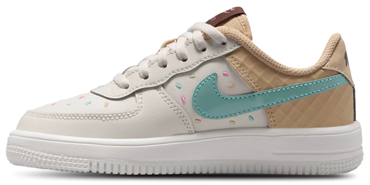 Кроссовки для девочек Air Force 1 Low Nike, цвет White/Multi — фото 2