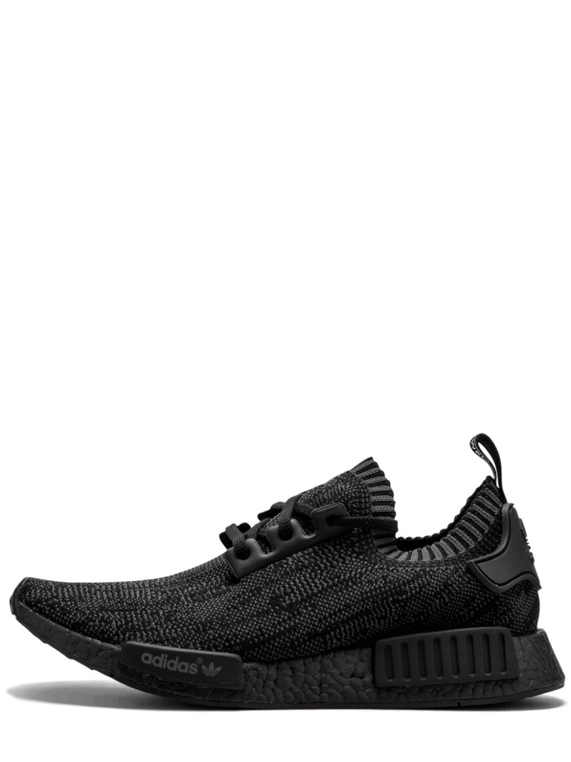 

Adidas кроссовки NMD_R1, черный