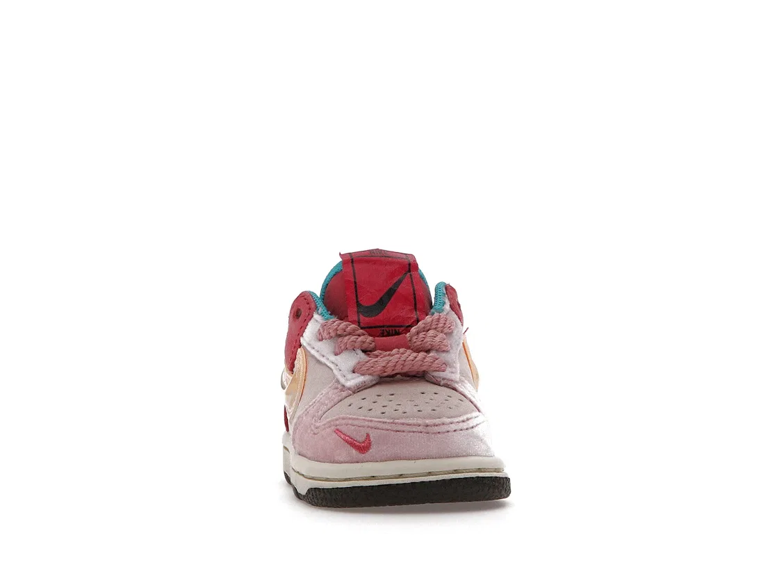 Детские кроссовки Lifestyle из натуральной кожи Nike Dunk Low Nike, Light Soft Pink Coconut Milk Pink Glaze — фото 2
