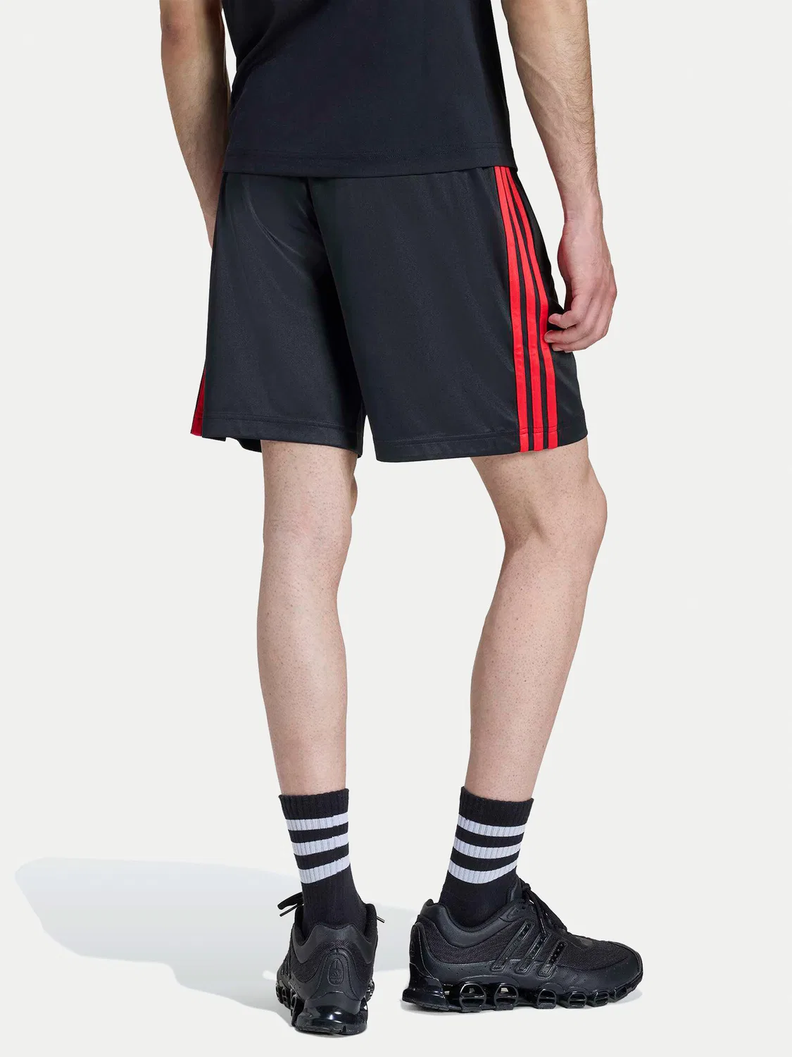 Мужские спортивные шорты стандартного кроя adicolor Teamgeist Adidas, черный — фото 3