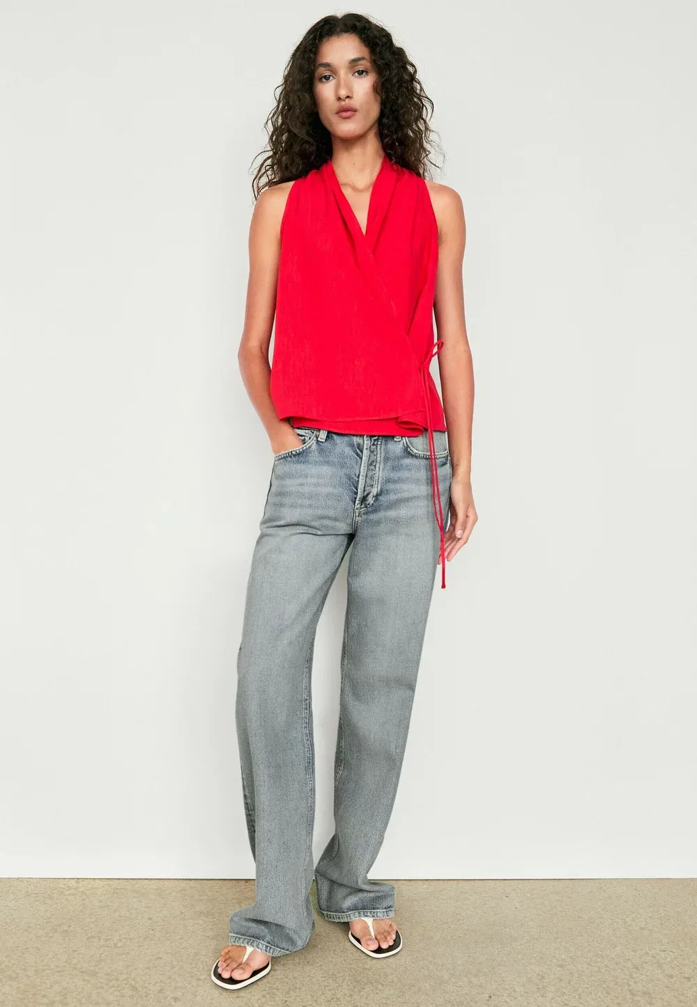 Льняной топ с завязками на шее - блузка Massimo Dutti, Red — фото 2