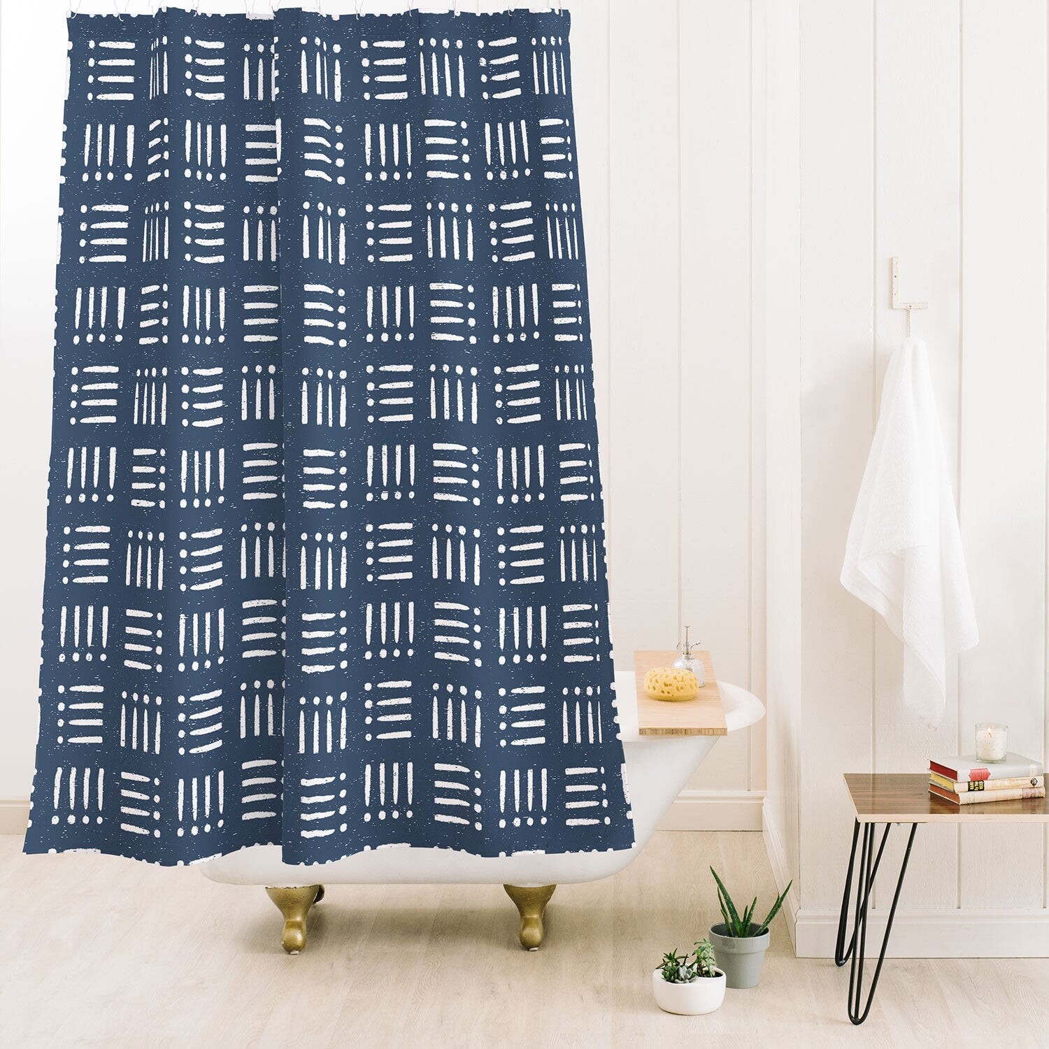 

Coastl Studio Mudcloth Классическая синяя занавеска для душа Deny Designs, цвет Liner Included