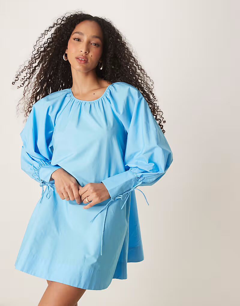 

Мини-платье ASOS DESIGN синего цвета с объемными манжетами