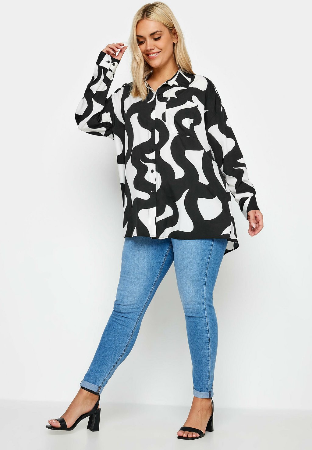 

Блузка на пуговицах SWIRL Yours Clothing, черный