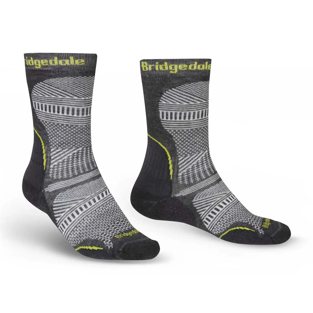 

Носки Bridgedale Ultralight T2 Coolmax Performance Boot, серый