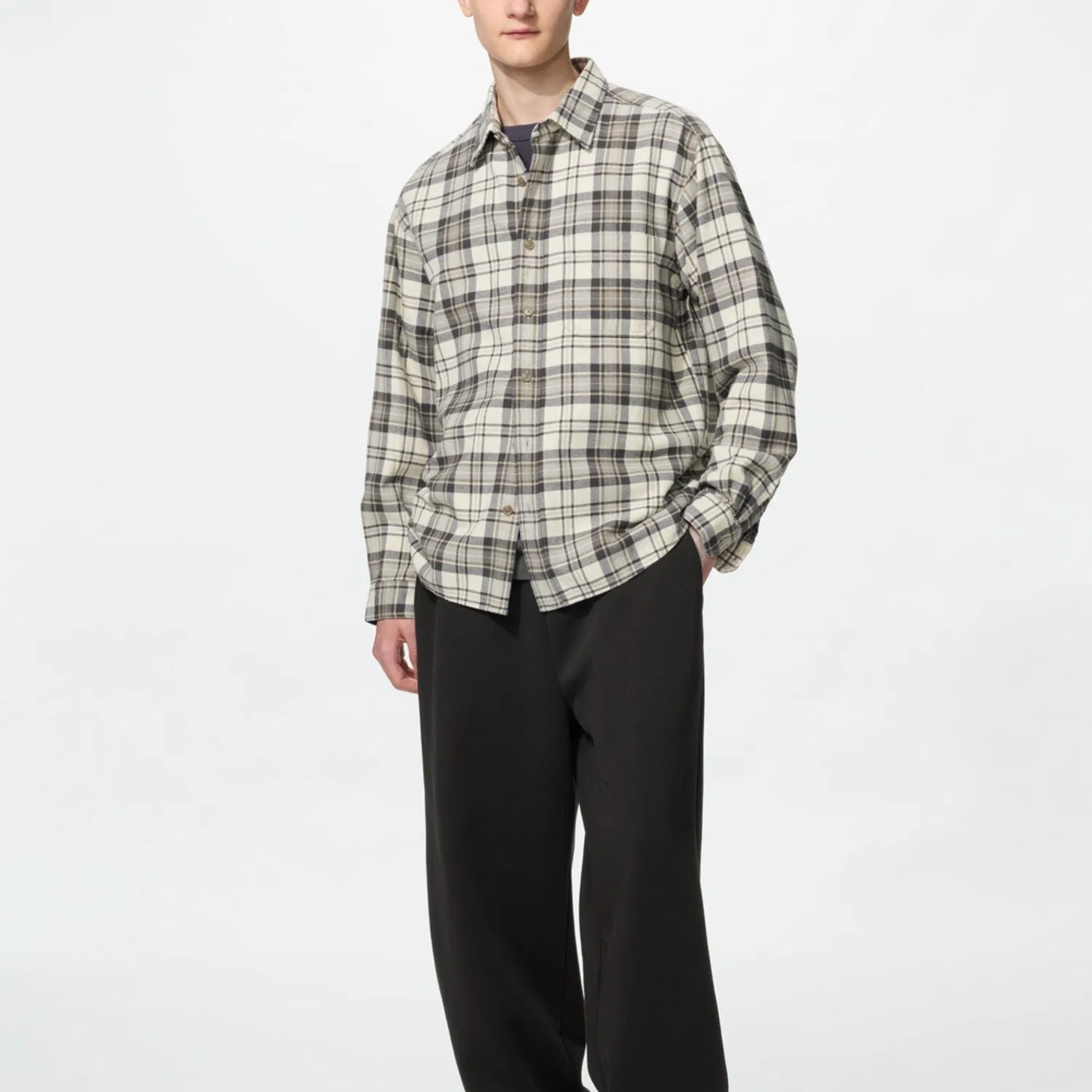 Женская рубашка с отложным воротником Light Beige UNIQLO — фото 4