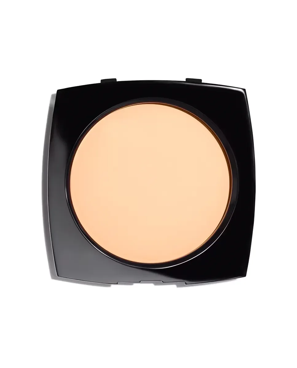 сменный блок пудры Les Beiges для естественного сияния Belle Mine Naturelle B20 12G Chanel