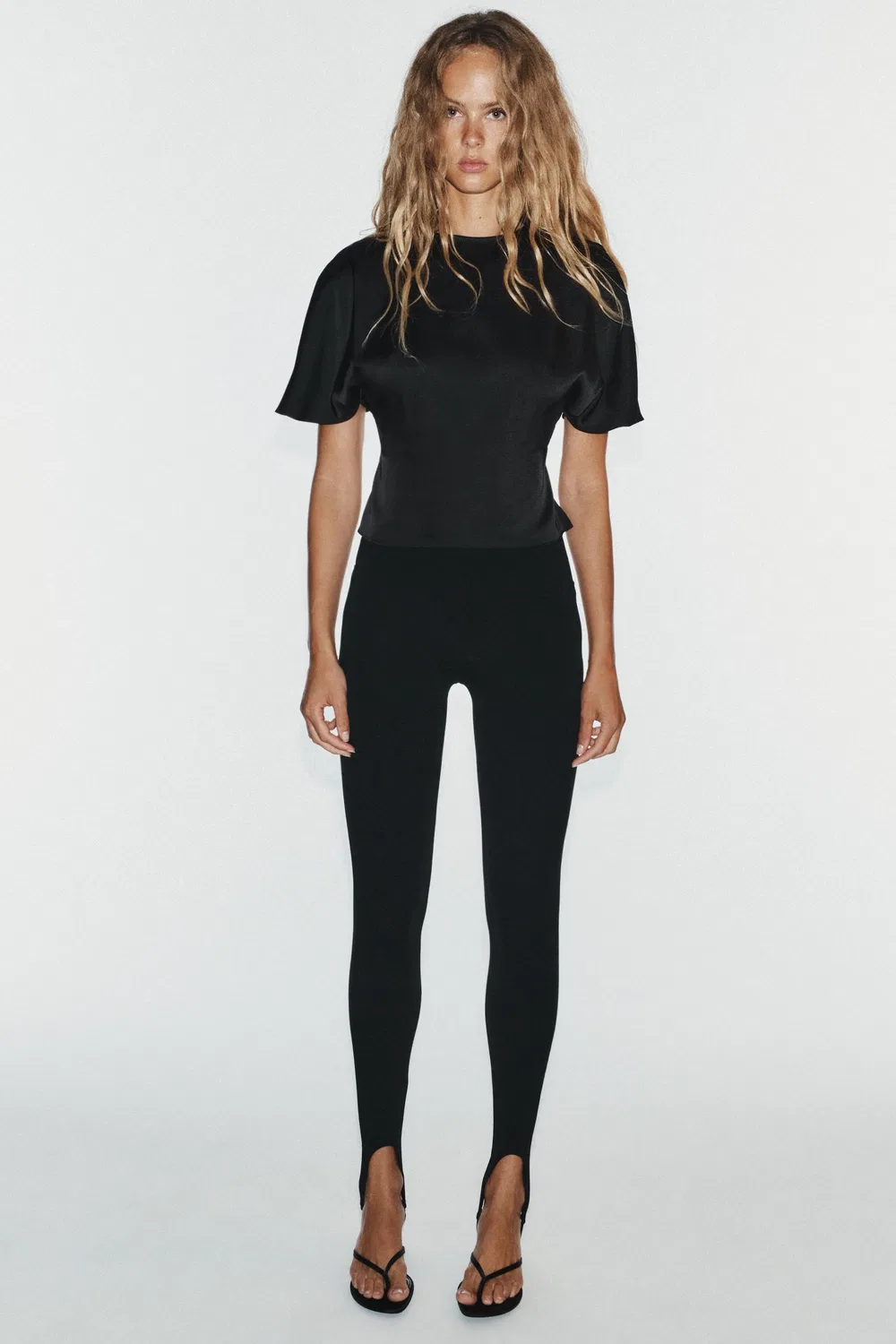 Атласный топ с подплечниками и бретелями ZARA, Black