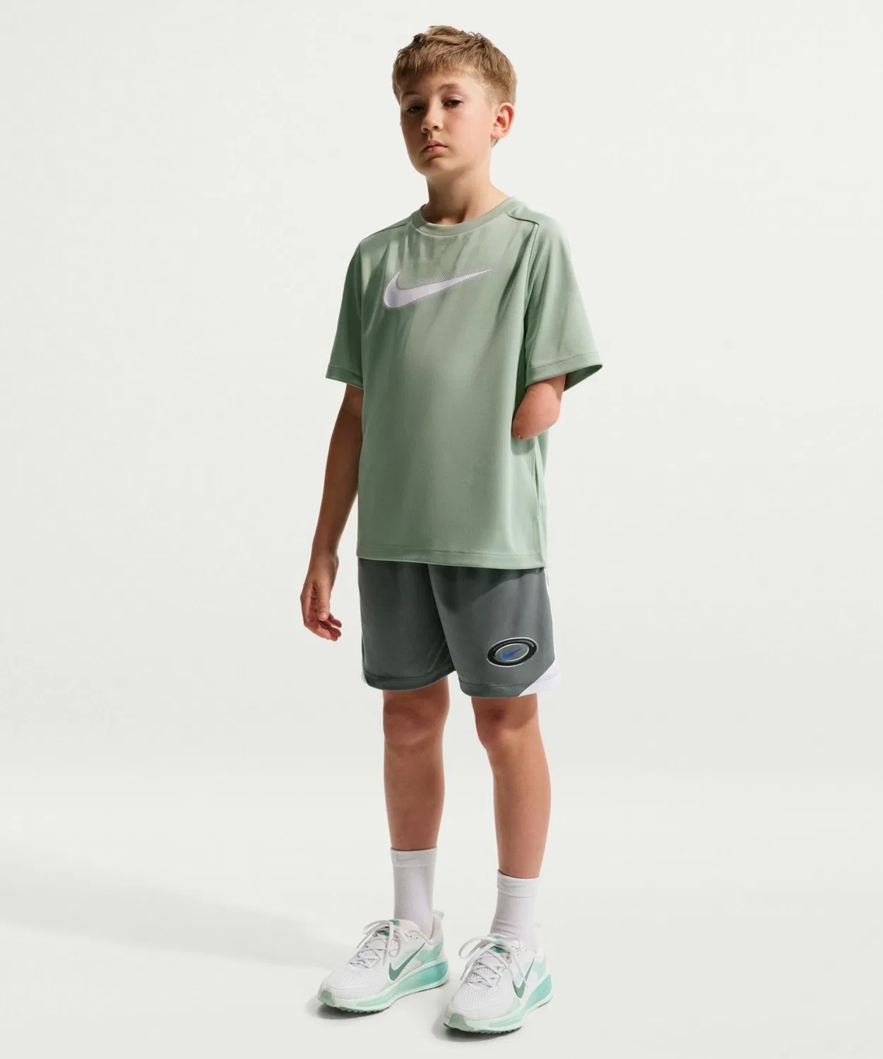 Детские шорты с принтом бренда NIKE Black — фото 2