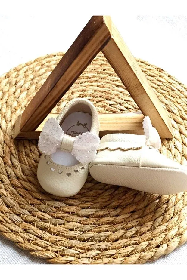 Детские кожаные лоферы-ботиночки для девочек Princess model Minibiri, Cream — фото 3