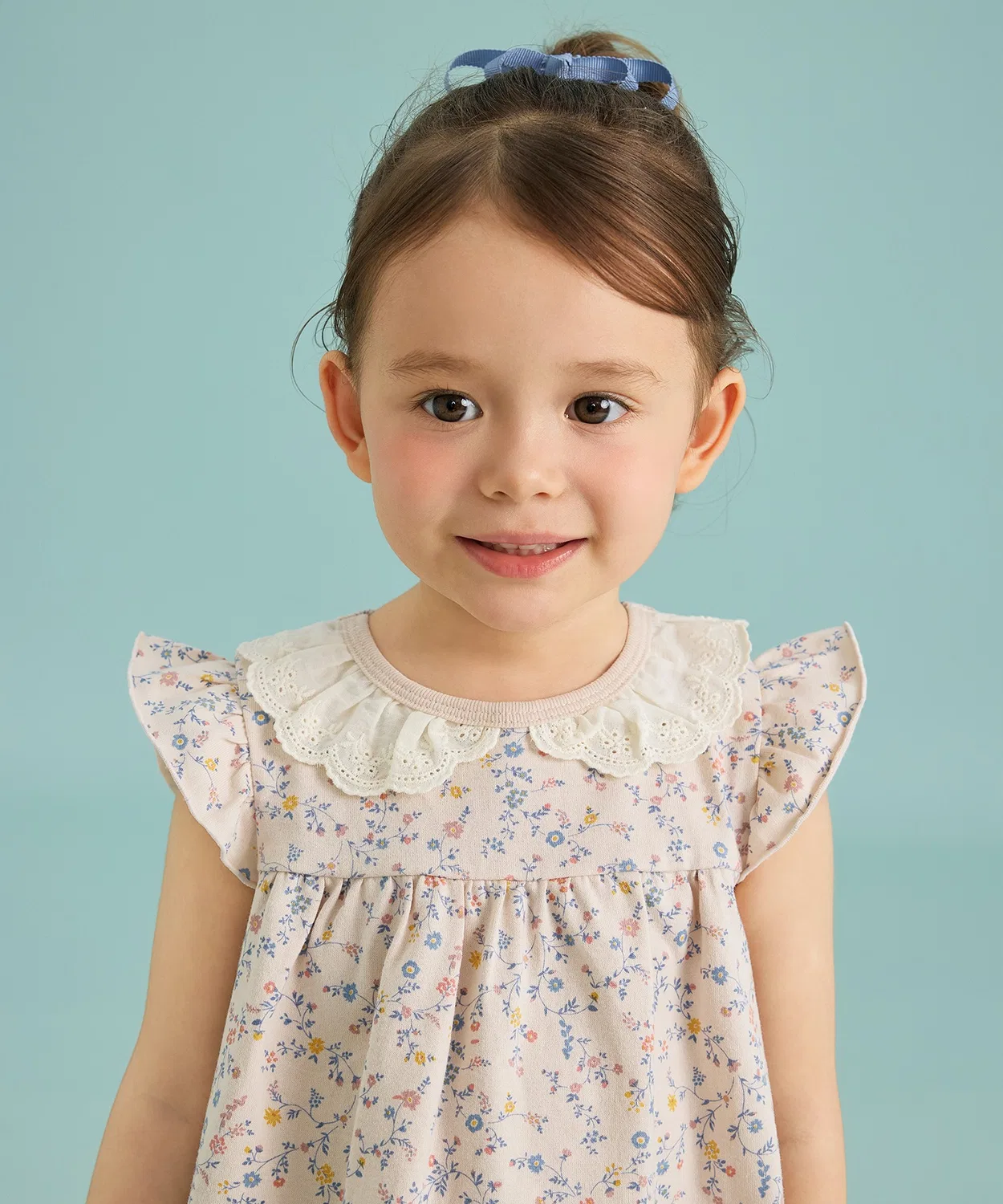 Детская туника с фриллами и цветочным принтом, модель Frill Sleeve Tunic (Small Flower), combimini, Baby Pink — фото 4