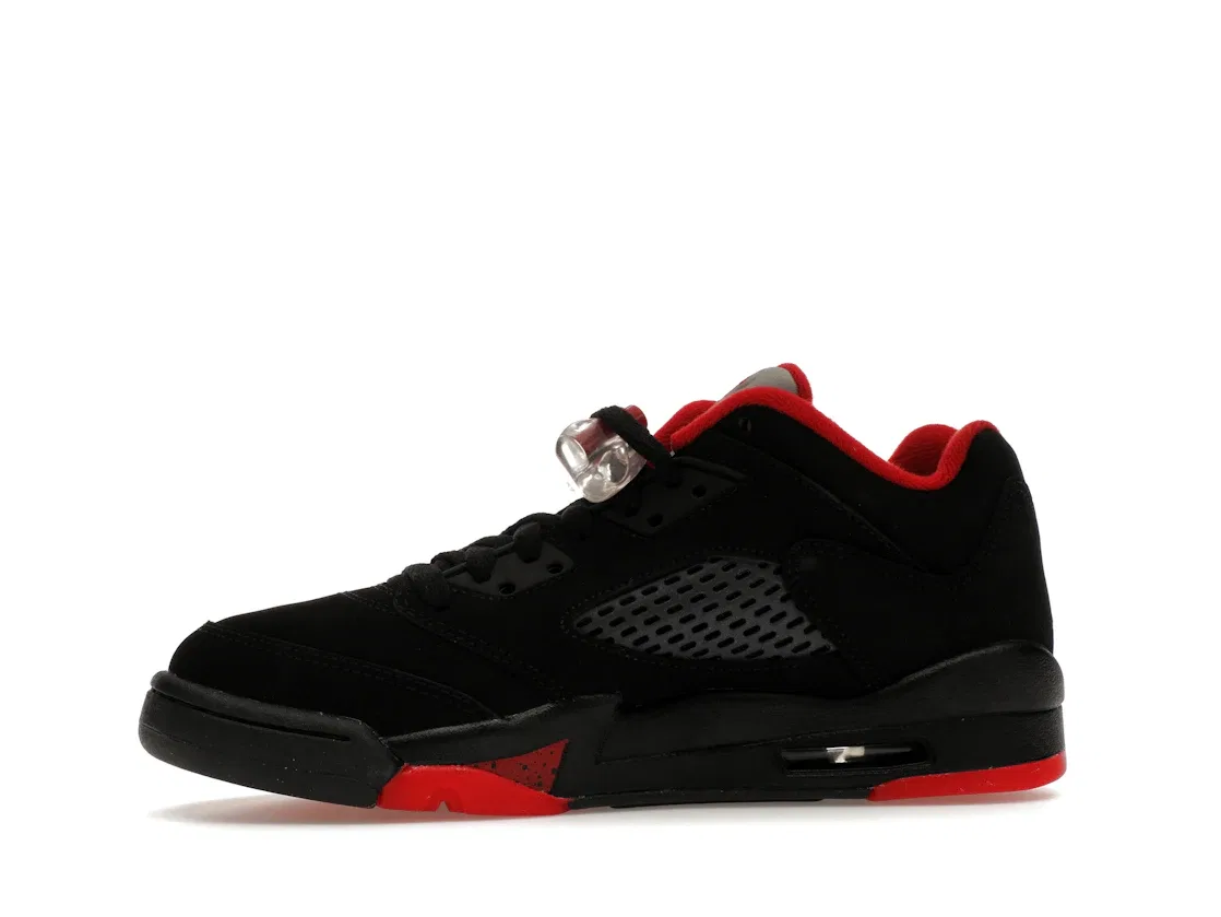 Детские кроссовки Lifestyle Jordan 5 Retro Low Jordan, Black Gym Red Metallic — фото 3