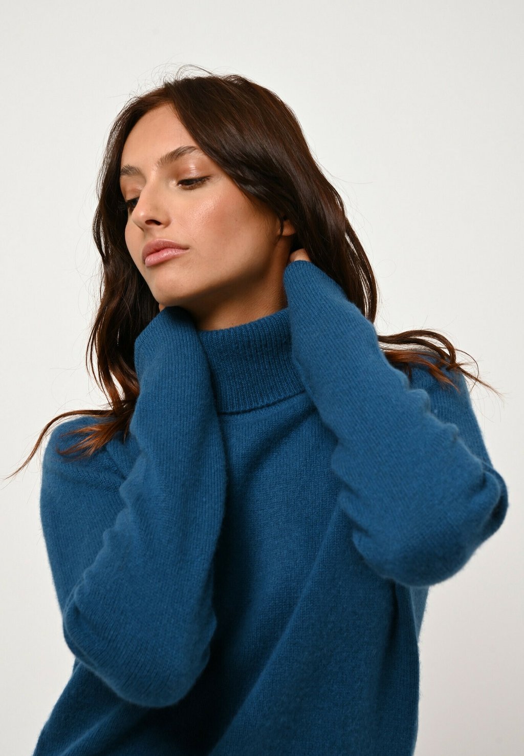 

Джемпер LINDA Authentic Cashmere, синий