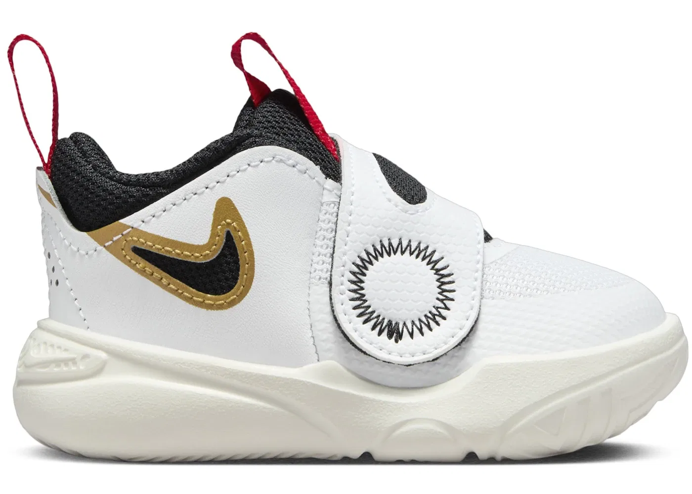 Детские кроссовки для мальчиков с длинным шнурком Nike Team Hustle D 11 Nike, White Metallic Gold University Red Black