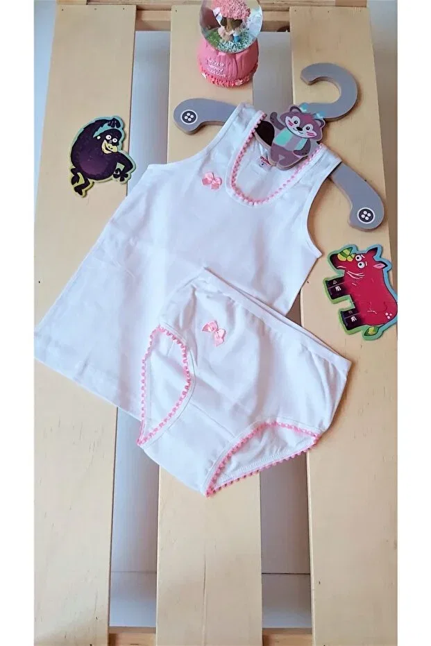 Детский комплект нижнего белья для девочек хлопковый Girl'S 3-piece pink pompom undershirt-panties Generic Brands, White