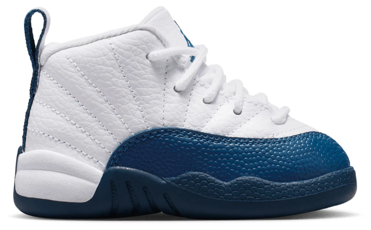 Детские баскетбольные кроссовки Retro 12 Jordan, цвет Metallic Silver/French Blue/White