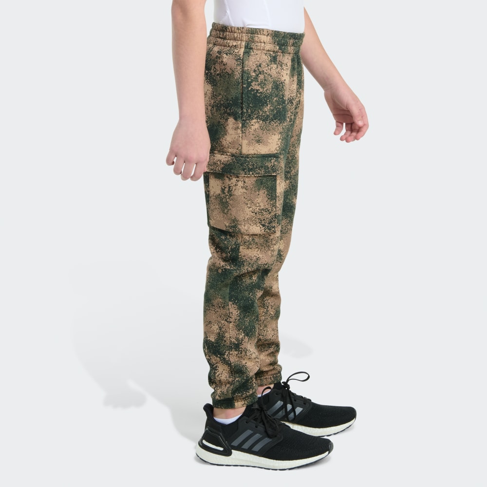 Спортивный костюм Adidas Elastic Waistband Woodland Camo Printed Cargo Joggers, цвет Sandstone — фото 4