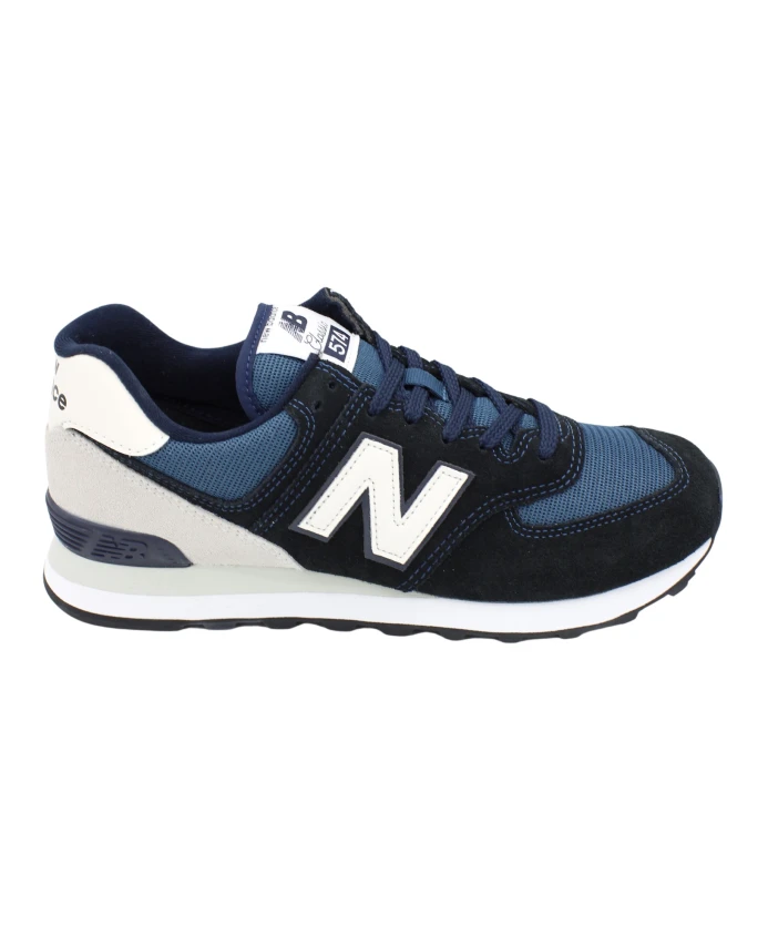 

Замшевые туфли на шнуровке с резиновой подошвой New Balance, черный