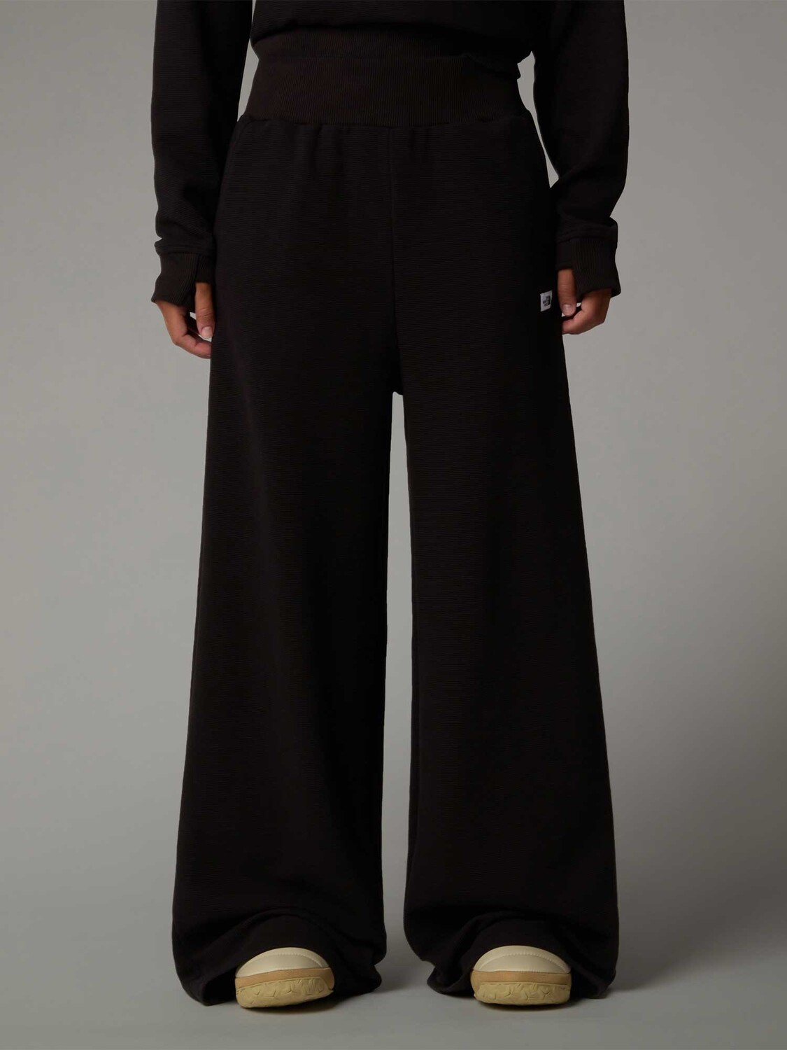 

Спортивные брюки The North Face W HODEN WIDE LEG JOGGER, черный