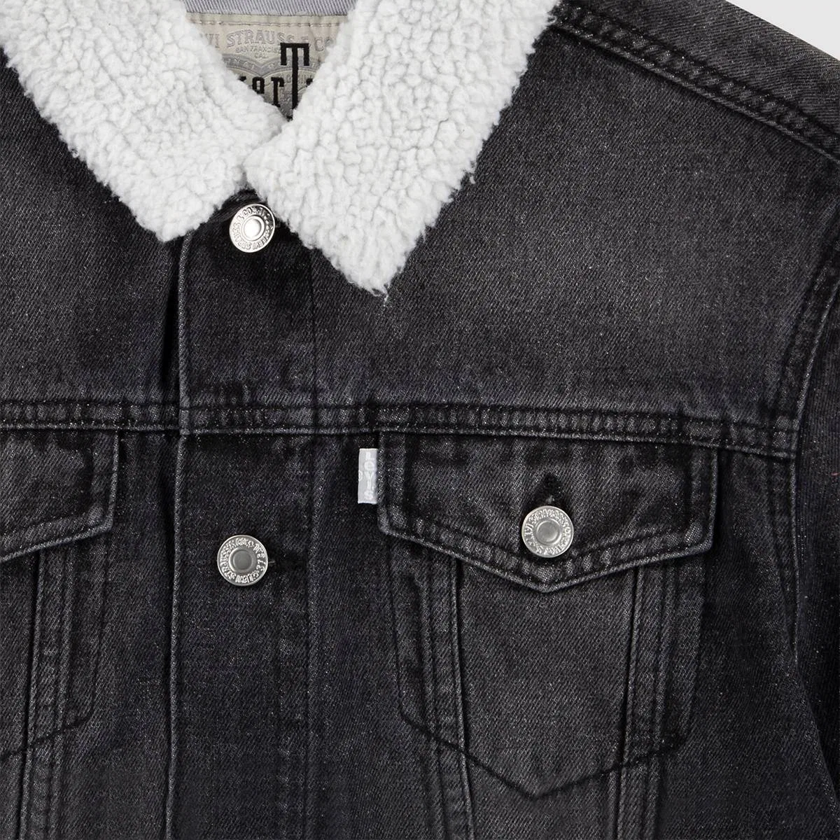 Куртка Sherpa Trucker для мальчиков 8-20 лет Levi's, New Block Party - Dark Wash — фото 3