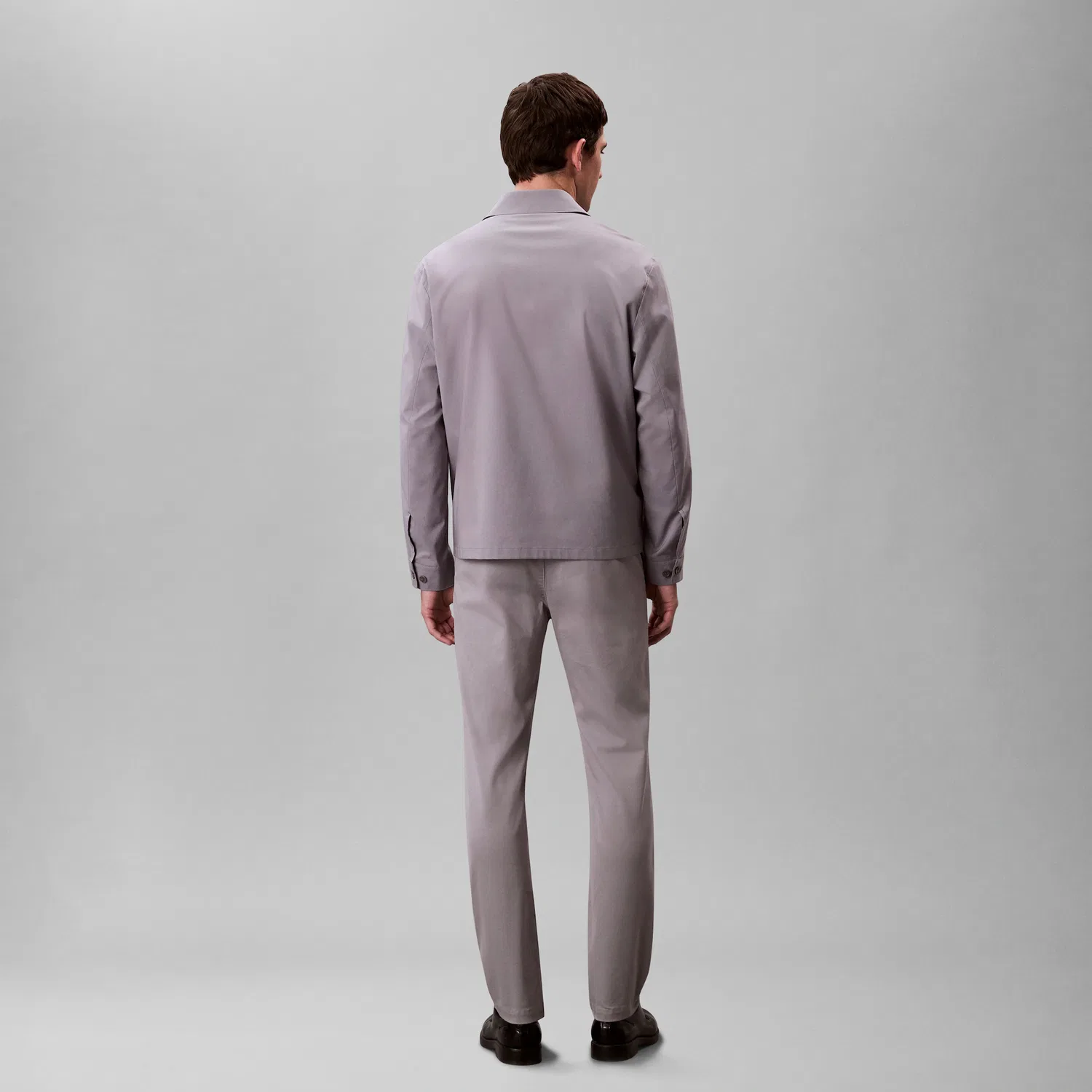 Мужские чинос из эластичного хлопка Calvin Klein, Chiseled Stone — фото 2
