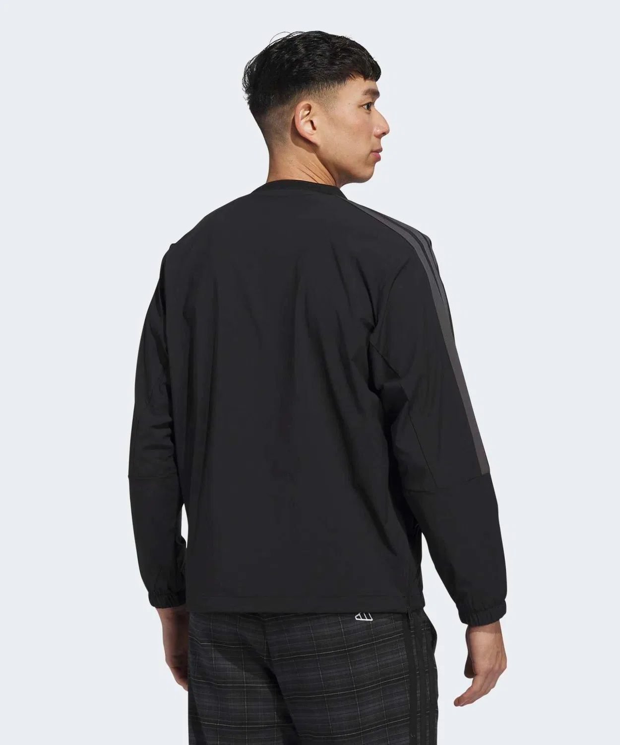 Мужская ветровка с длинным рукавом модель Three Stripes Woven Crew Sweatshirt от Adidas, Черный — фото 2