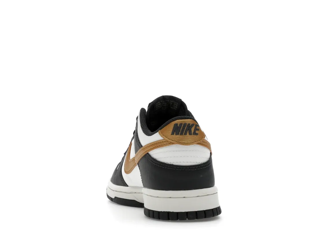 Детские кроссовки Lifestyle Nike Dunk Low, Summit White/Anthracite/Metallic Gold — фото 4