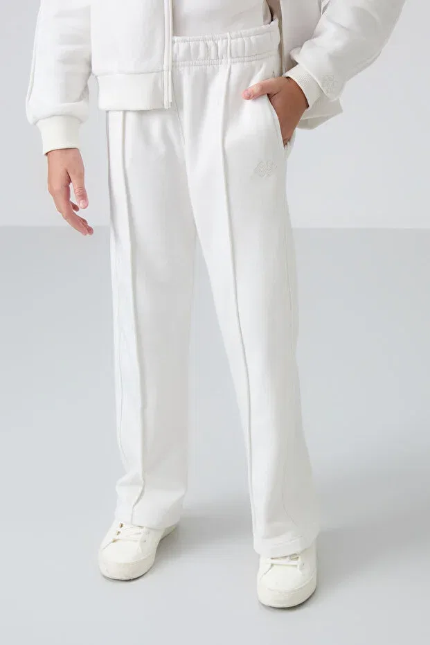 Детский комплект спортивного костюма для девочек с вышивкой Ecru cotton soft textured standard fit embroidered girls' tracksuit set Tommy Life, Ecru — фото 3