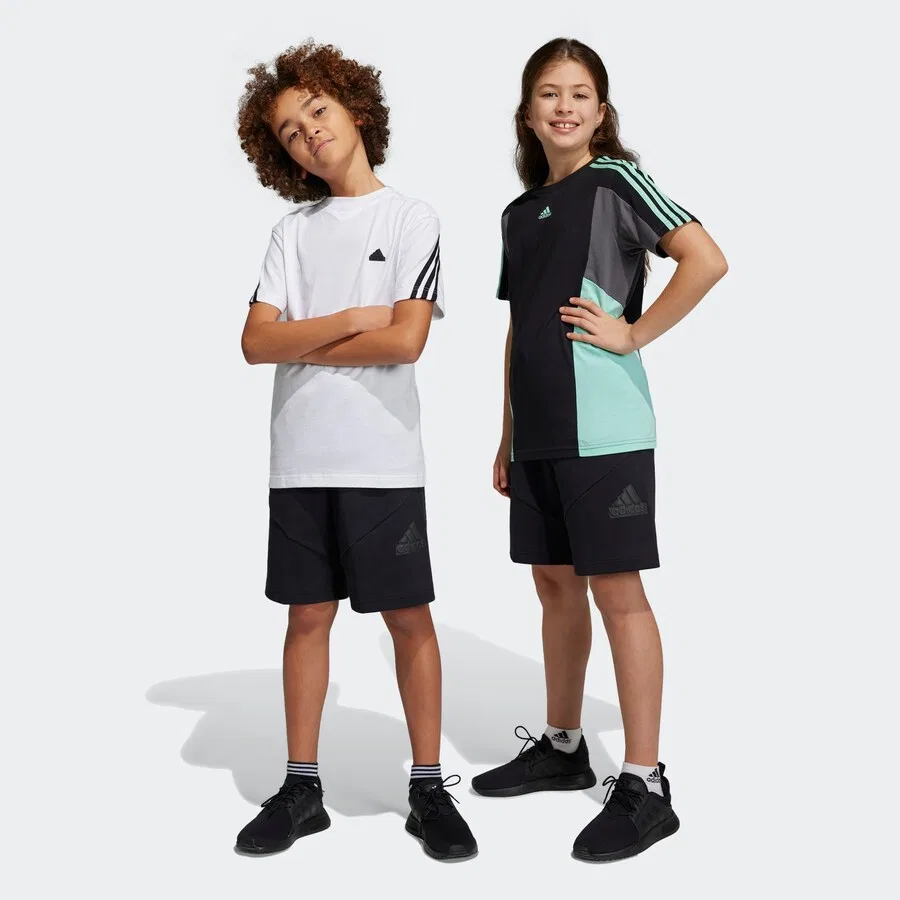 Спортивные брюки свободного кроя ADIDAS SPORTSWEAR 'Future Icons' черного цвета — фото 3
