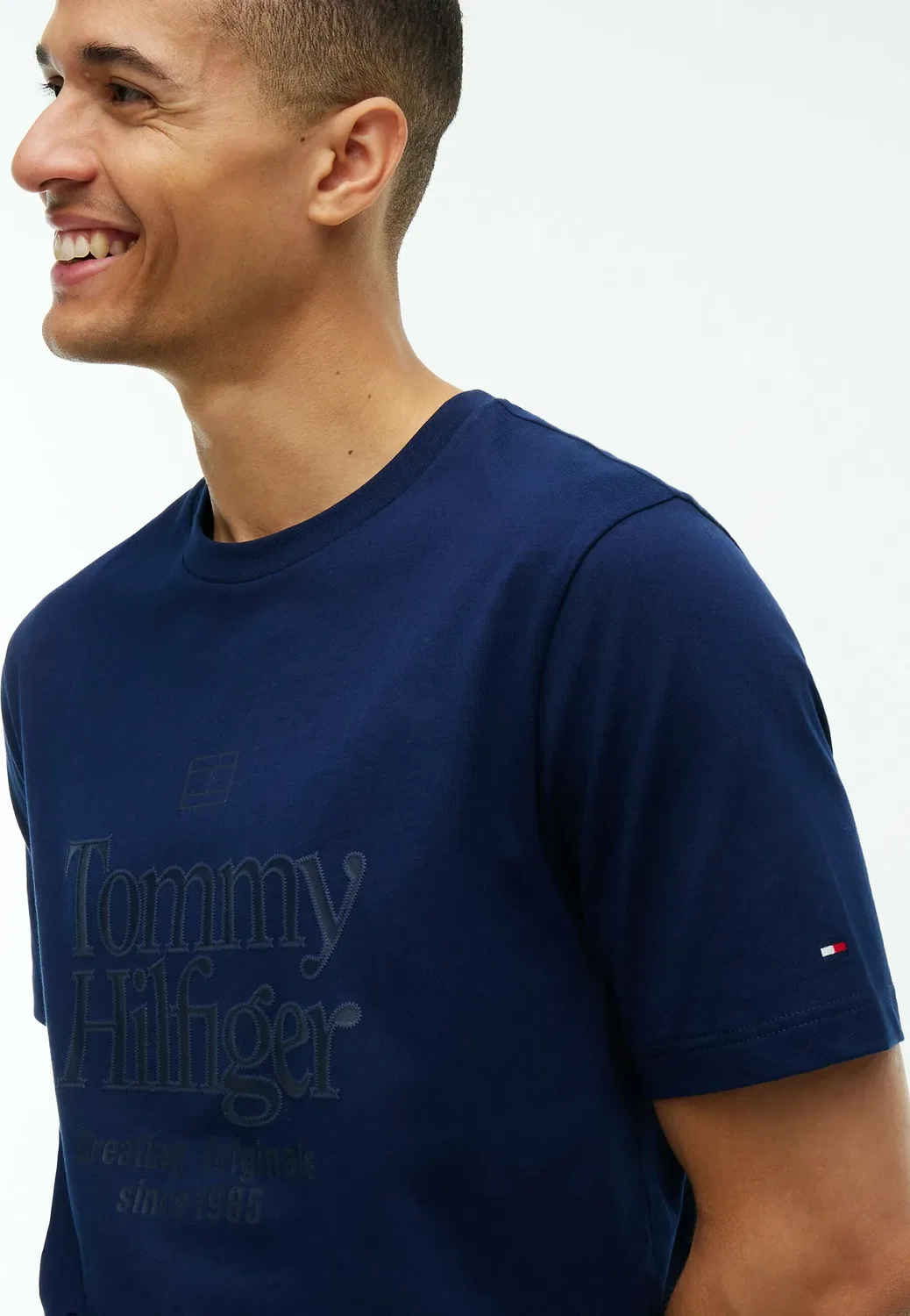 Футболка с принтом в тон - футболка с графическим рисунком Tommy Hilfiger, Carbon Navy — фото 4
