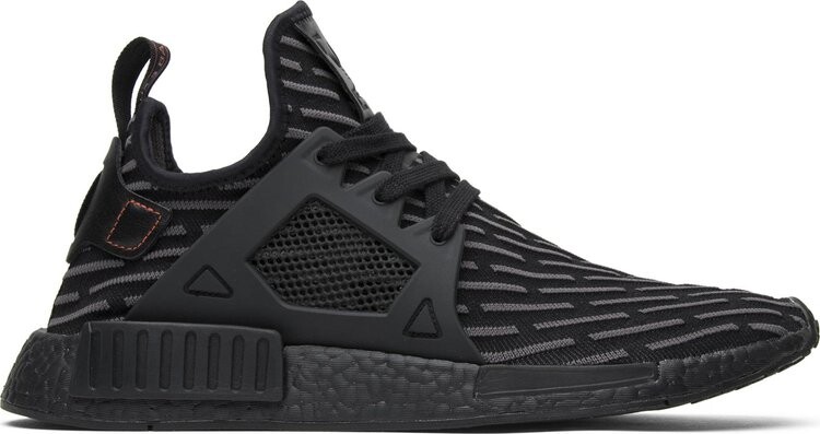 

Кроссовки Adidas NMD_XR1 Primeknit 'Triple Black', черный