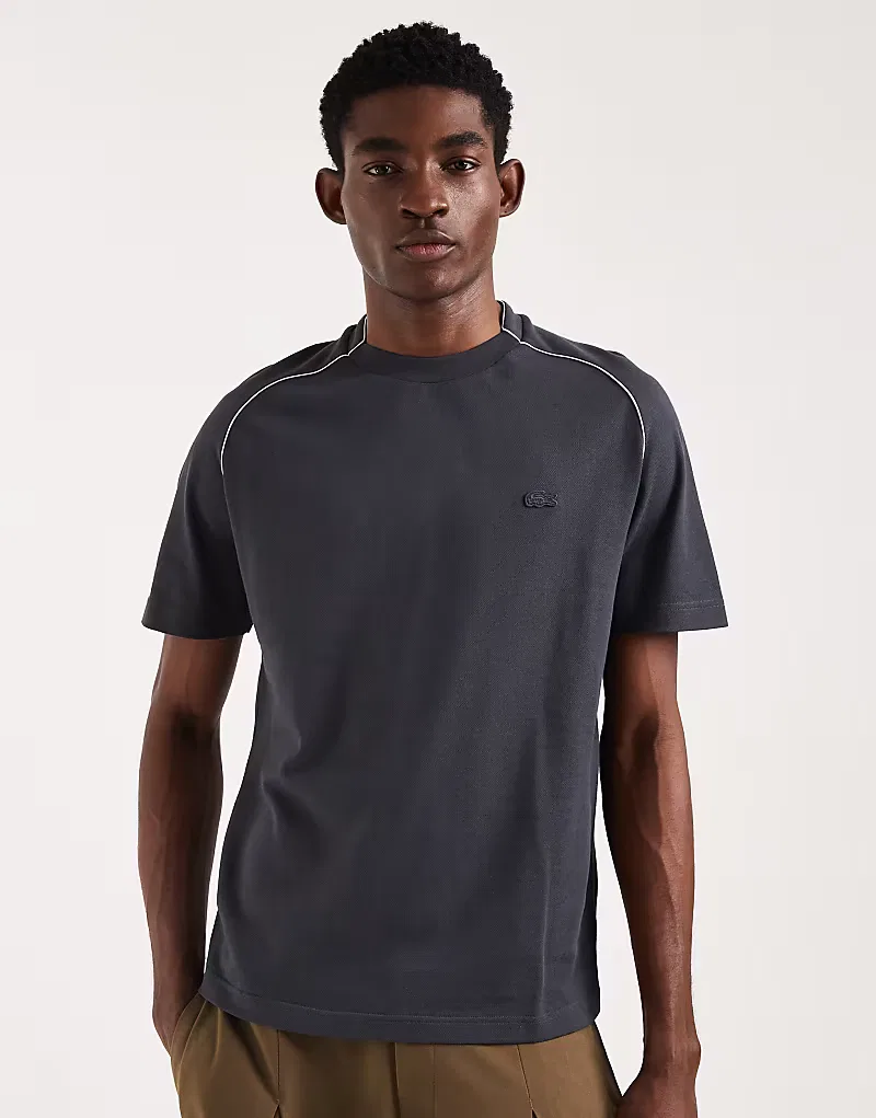 Футболка Lacoste с отделкой окантовкой серого