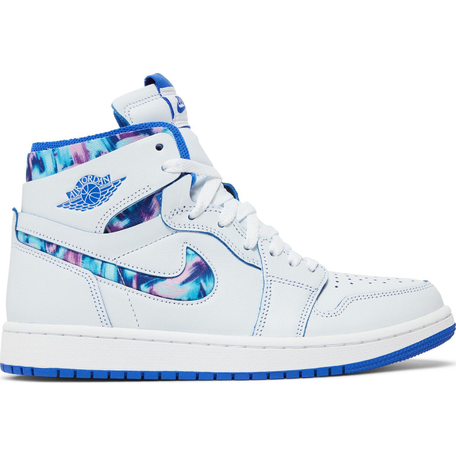 Кроссовки Nike Wmns Air Jordan 1 High Zoom Comfort, белый (Размер 35 RU)