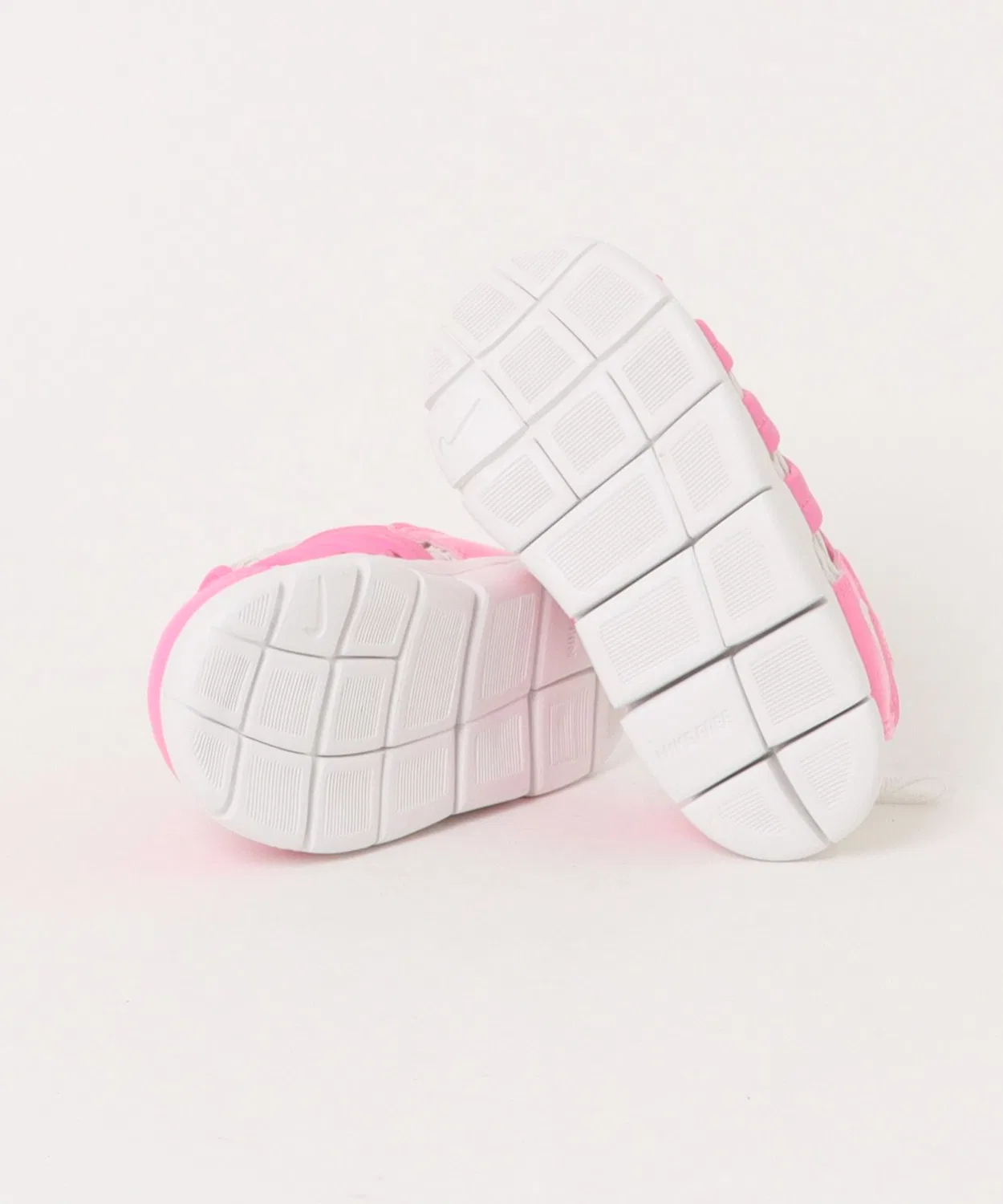 Детские кроссовки с принтом Nike Dynamo Free BR 2 Pink Glow/Sail — фото 3