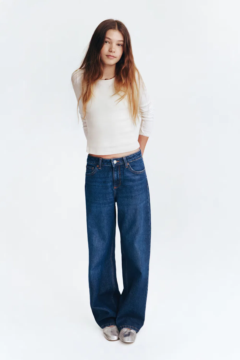 Джинсы с широкими штанинами H&M, Dunkles Denimblau