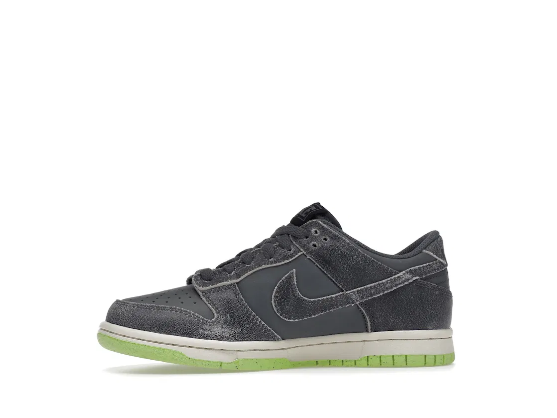 Детские кроссовки с принтом Nike Dunk Low Halloween (2022) (GS) Nike, Iron Grey Phantom Ghost Green — фото 3