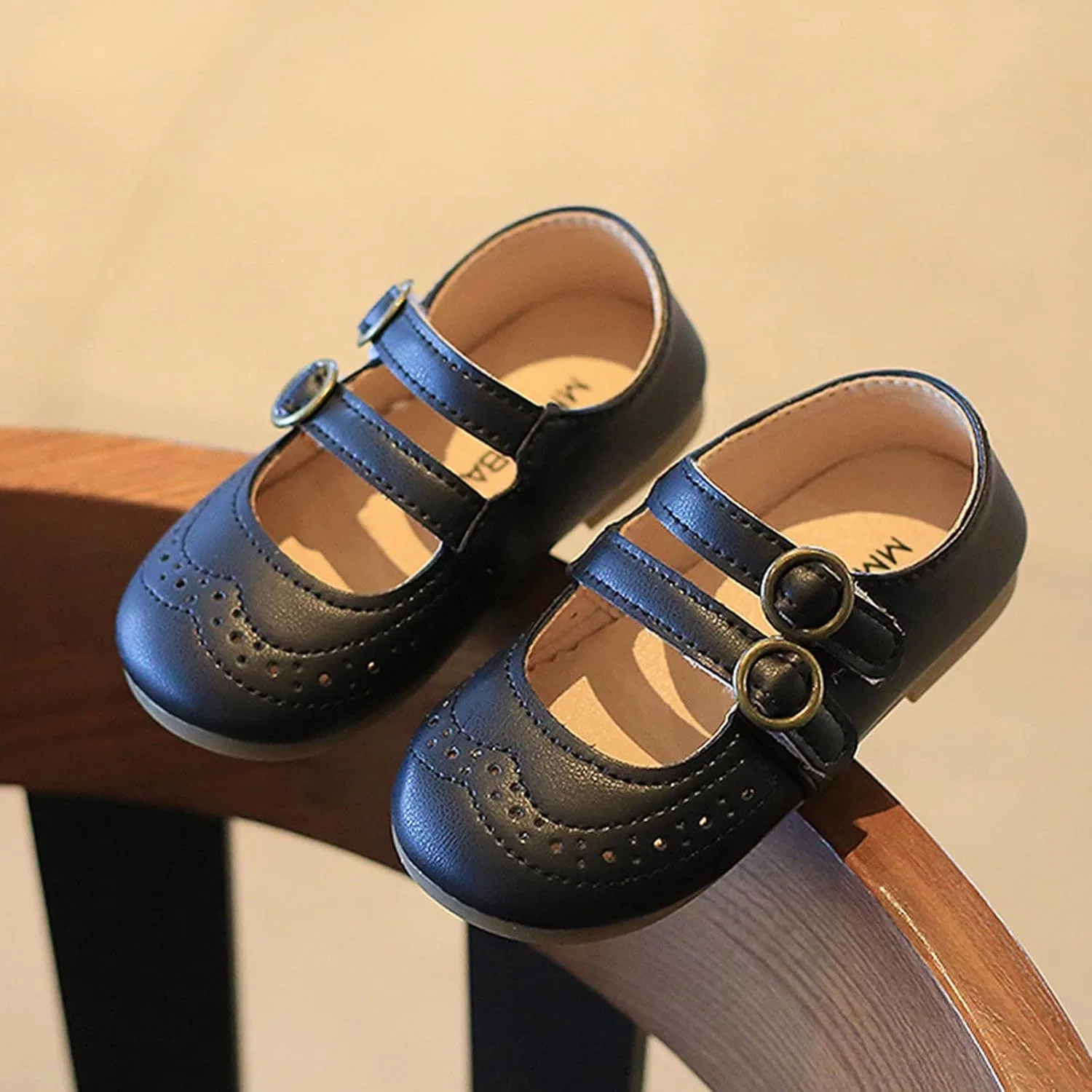 Детские ботинки для девочек с перфорацией Link Shoes Summer And Autumn, Black — фото 2
