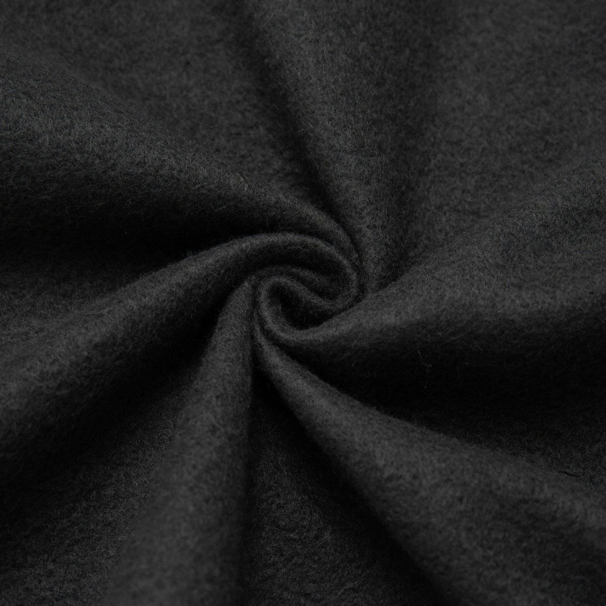 Футболка худи женская черная EMPORIO ARMANI — фото 2