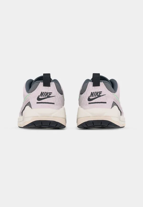 Кроссовки jordan cmft era Jordan, Cool Grey/Jade Aura/Iris Whisper/Anthracite/Sail/Iced Carmine — фото 4
