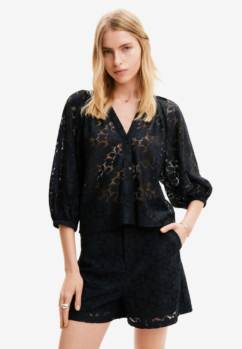 

Блуза Desigual, черный